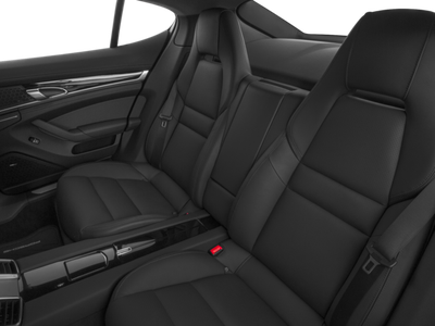 2016 Porsche Panamera 4 Edition