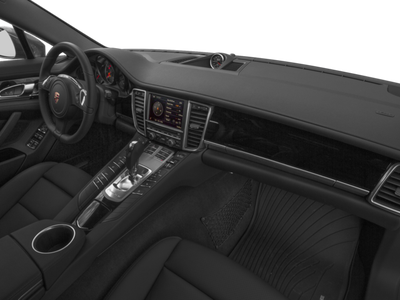 2016 Porsche Panamera 4 Edition