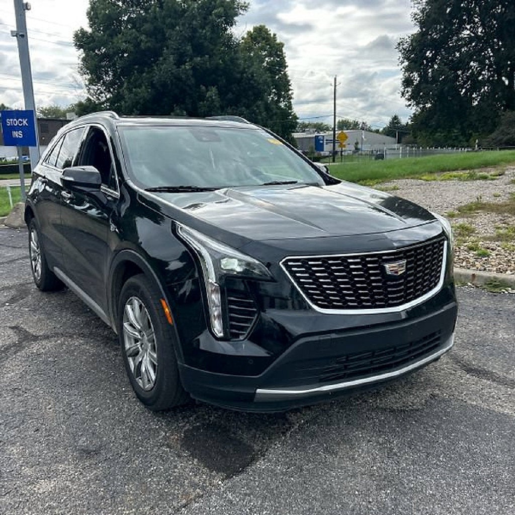 2023 Cadillac XT4 Premium Luxury