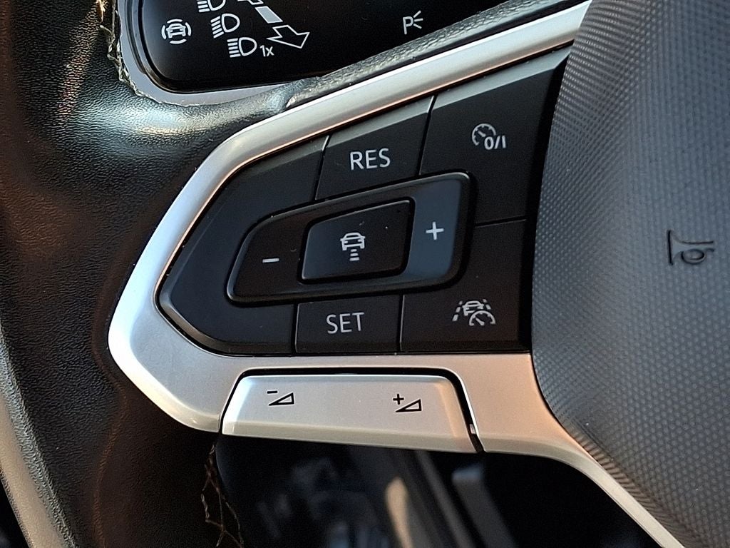 2023 Volkswagen Taos 1.5T SE