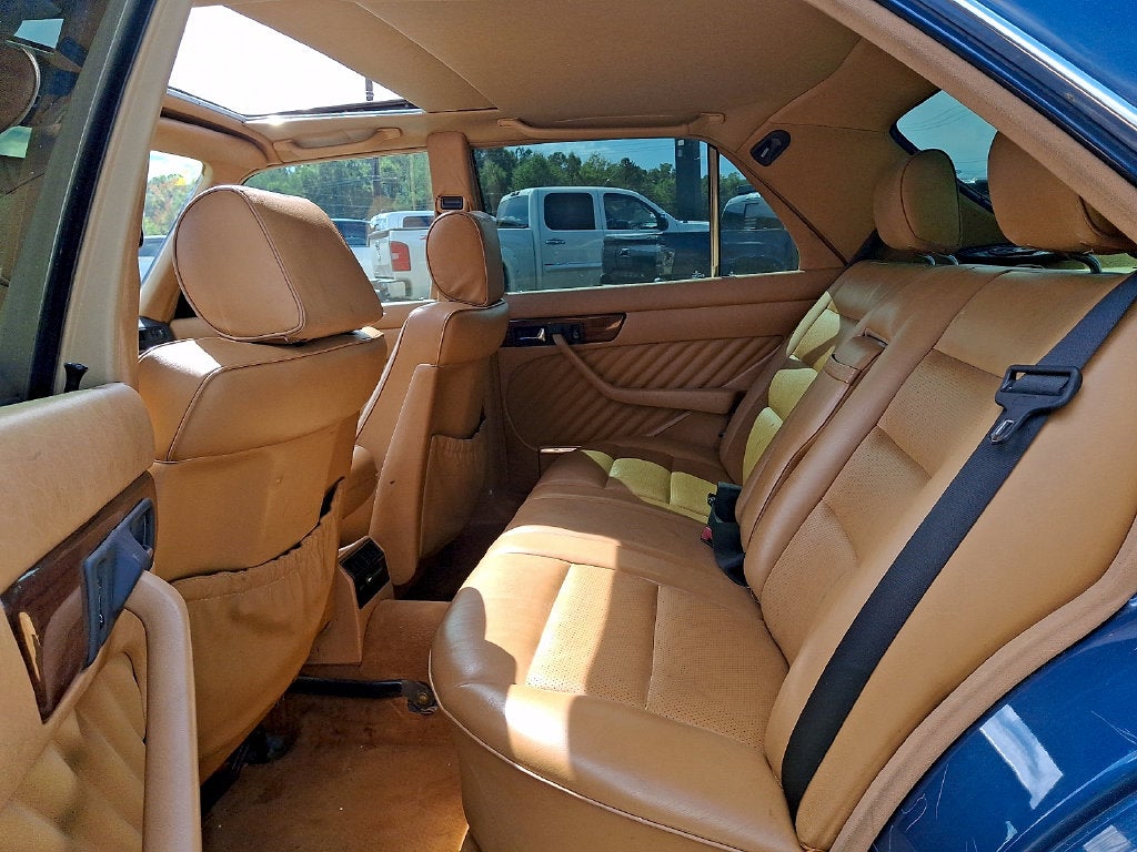 1990 Mercedes-Benz 300-Class 300 SE