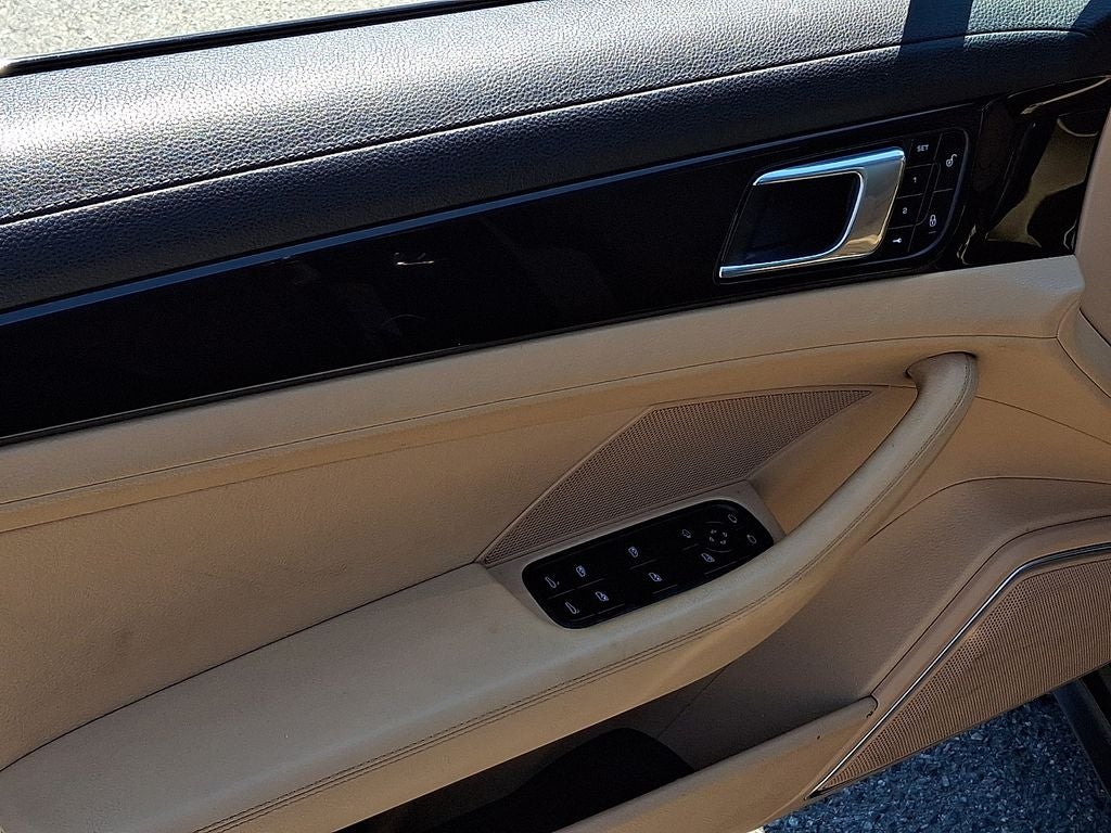 2017 Porsche Panamera 4S