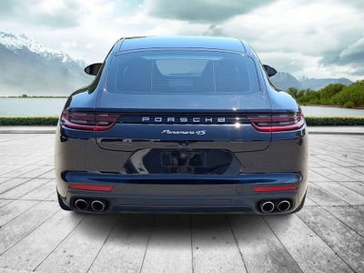 2017 Porsche Panamera 4S