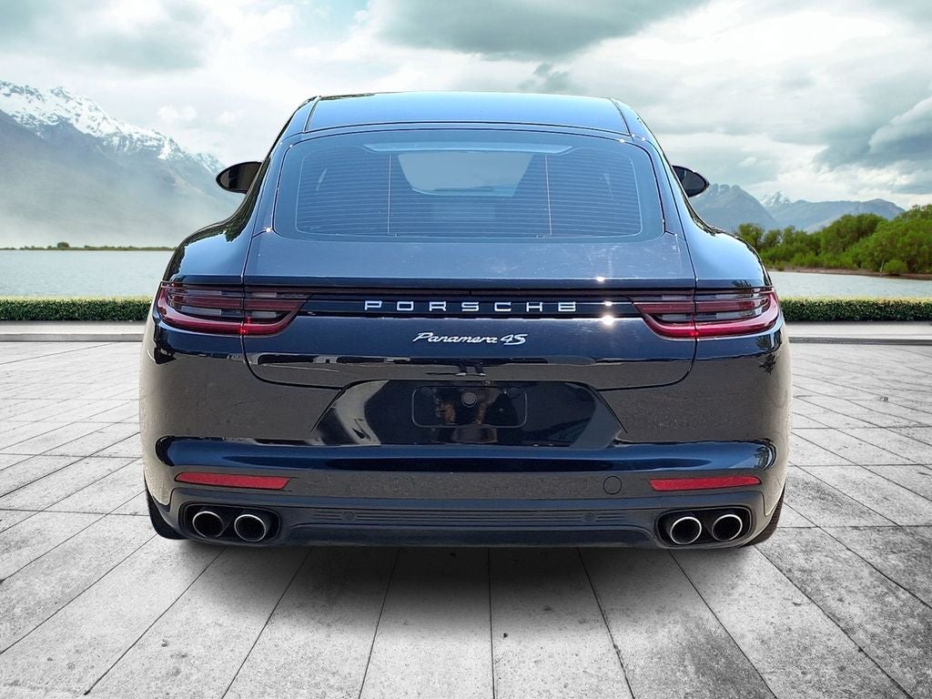 2017 Porsche Panamera 4S