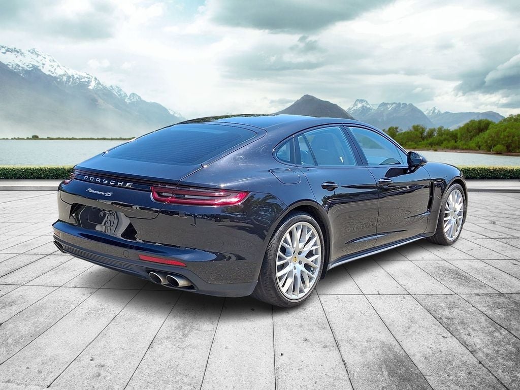 2017 Porsche Panamera 4S