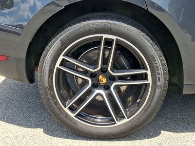 2020 Porsche Macan Base