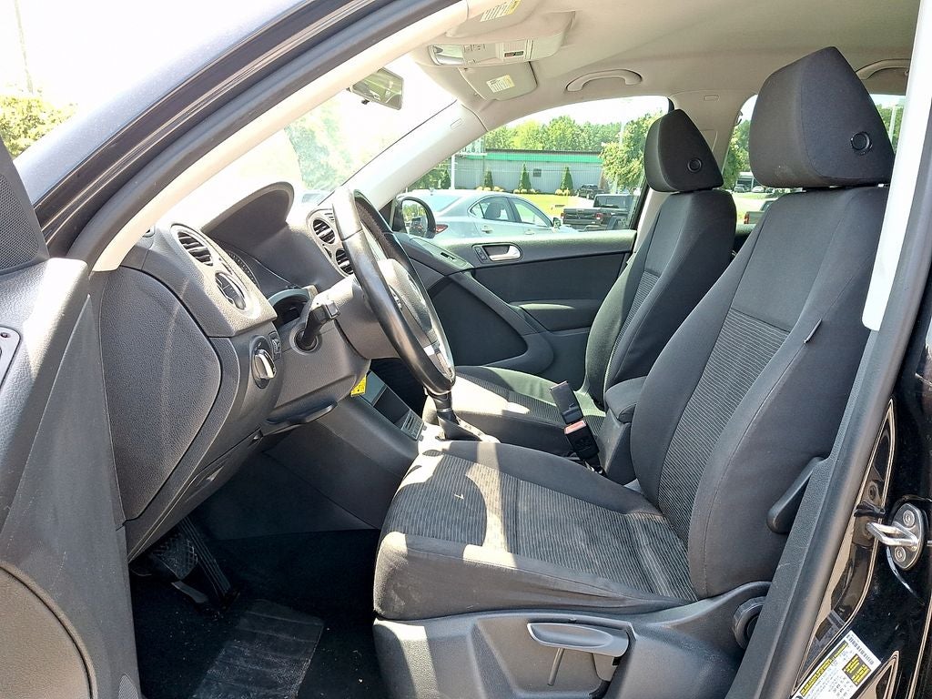2015 Volkswagen Tiguan S